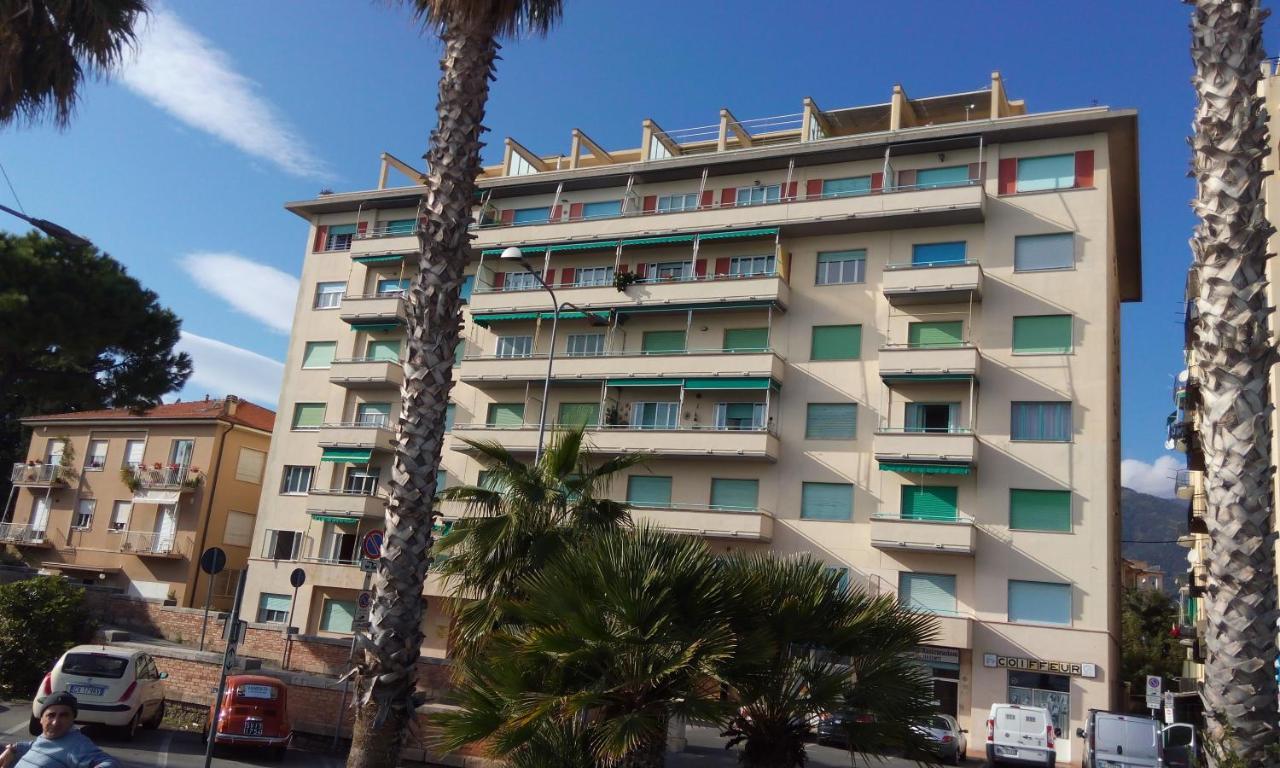 Apartamento Piazza Mazzini 21 Loano Exterior foto