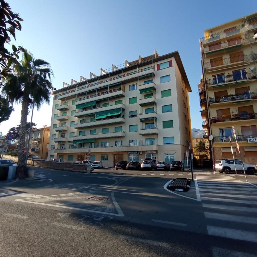 Apartamento Piazza Mazzini 21 Loano Exterior foto